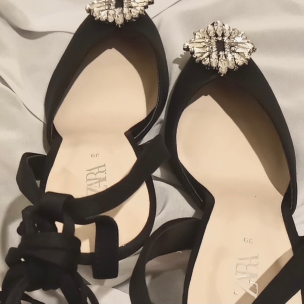 NEW Zara black crystal emebellished pointy toe heels strappy ankle strap 8 / 39 - Picture 6 of 10